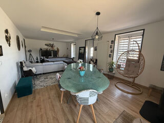  Maison  vendre 8 pices 200 m