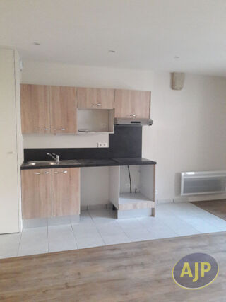  Appartement à louer 3 pièces 59 m²