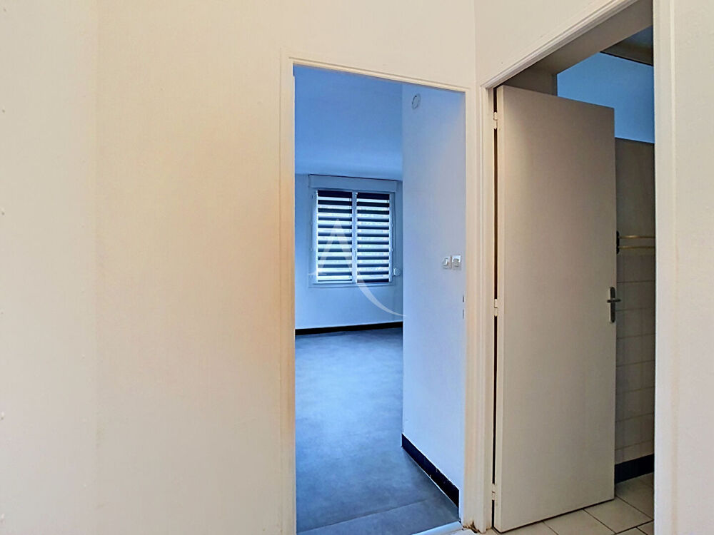 Location Appartement Studio à louer à Brebières Brebieres