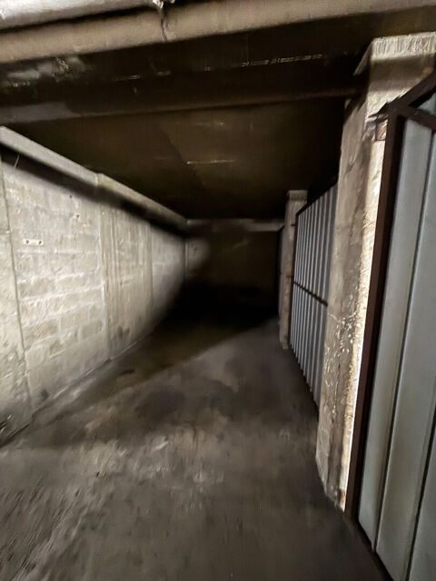  Parking / Garage  louer 