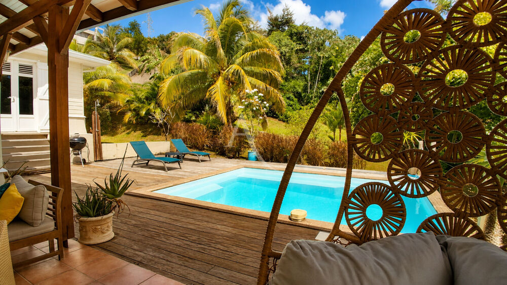 Vente Maison Villa quatre chambres avec piscine et environnement paisible sur les hauteurs de Fort de France Fort de france