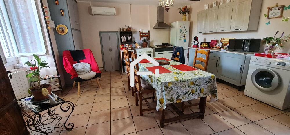 Belle maison en pierre avec dépendances !