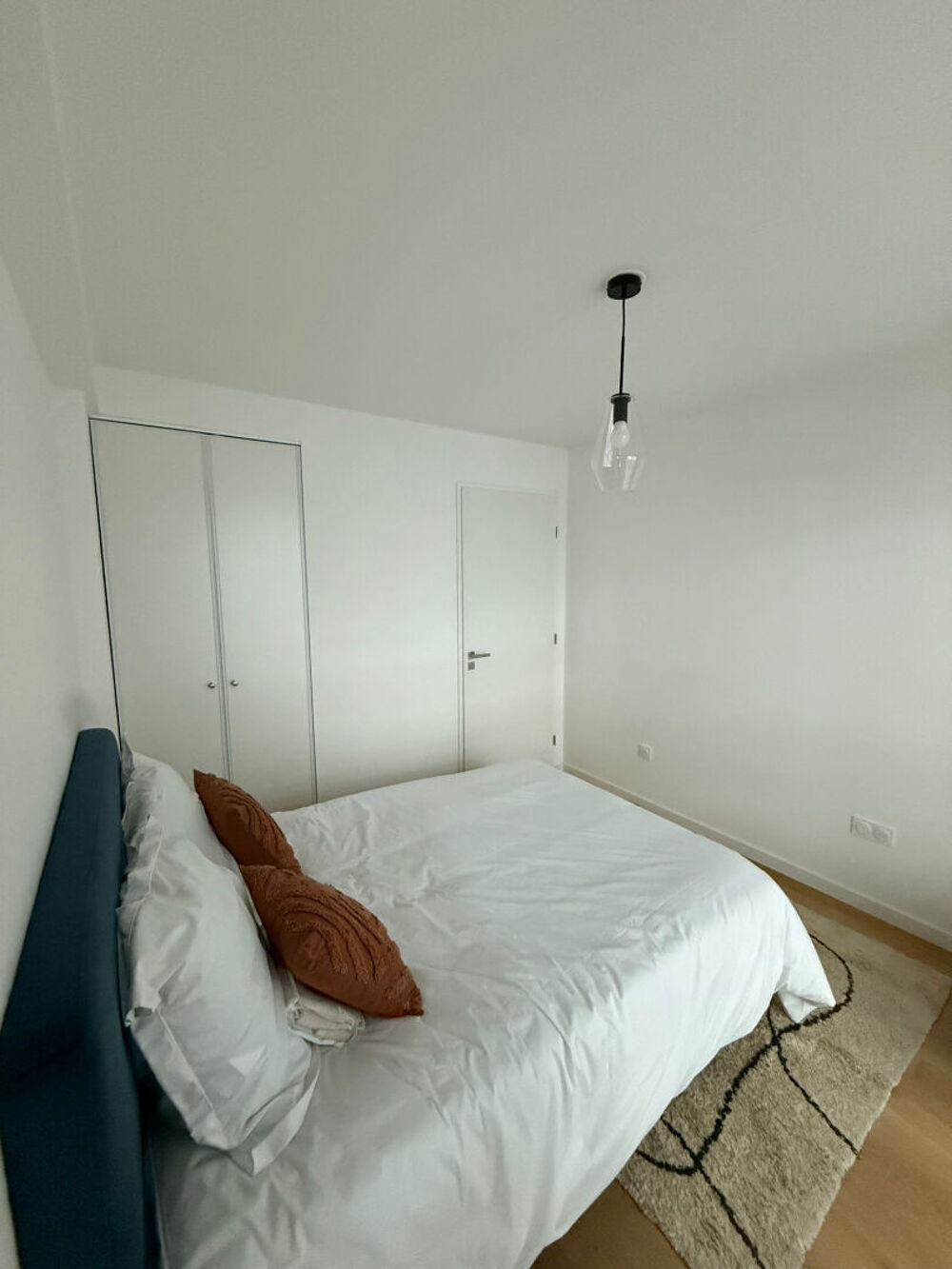 Vente Appartement A VISITER !! 5 PIÈCES DUPLEX - TERRASSES & PARKINGS - PROCHE MAIRIE Suresnes