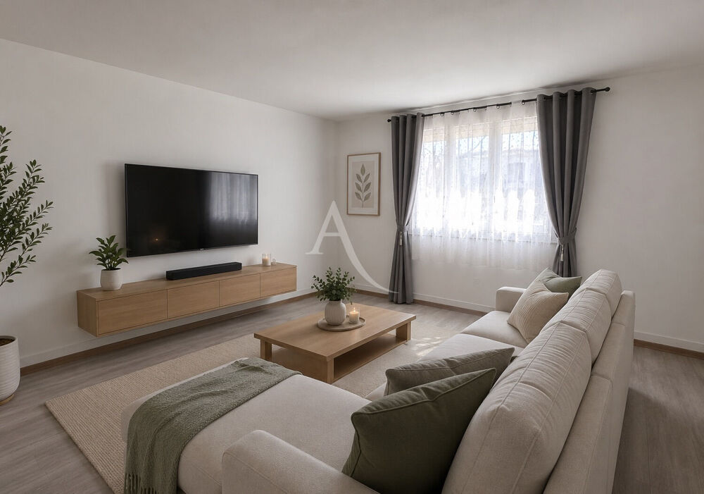 APPARTEMENT TYPE 4 REZ DE CHAUSSEE DANS RESIDENCE FERMEE LOGGIA CAVE ET PARKING