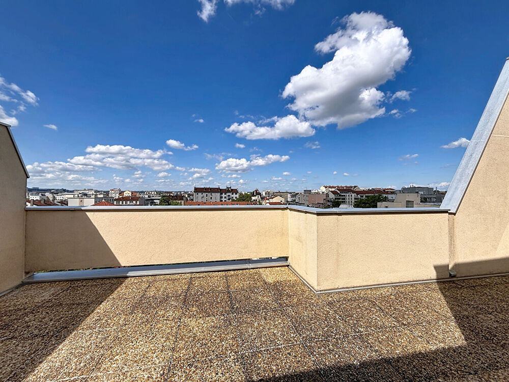 Vente Appartement Appartement 5 pièces avec terrasses et vue dégagée à vendre à Lyon 8ème  MONPLAISIR Lyon 8