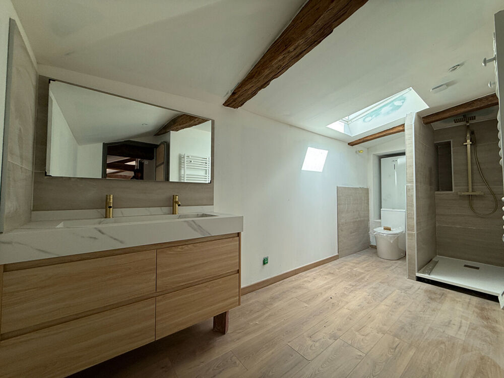 Superbe T4 rénové, 85 m², 3 chambres, Parking...Coup de coeur