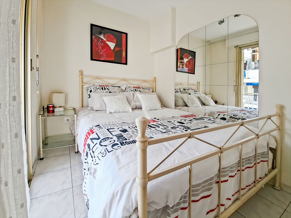 Appartement Cannes 2 pièces 30m² _ Les Anglais _ Lumineux _ Terrasse vue dégagée colline