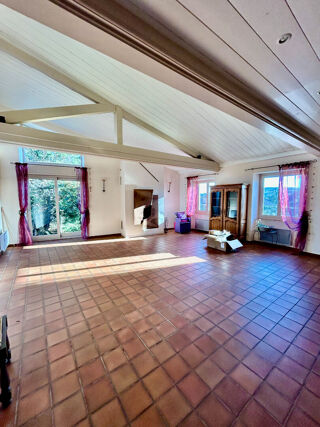  Maison � vendre 6 pi�ces 195 m�
