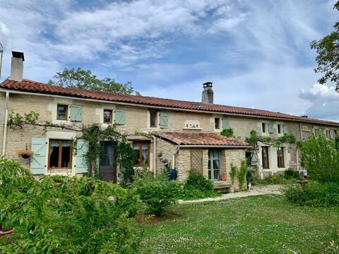   CHARENTE - Proche VERTEUIL-SUR-CHARENTE - Maison et maison d'amis - 13 Pi�ces Maison - 13 pi�ce(s) - 360 m�
