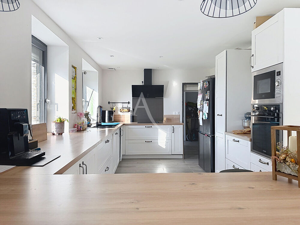 Vente Maison Maison charme de l'ancien Brain Sur L Authion 7 pièce(s) 275 m2 Brain sur l authion