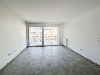  Appartement à louer 2 pièces 46 m²