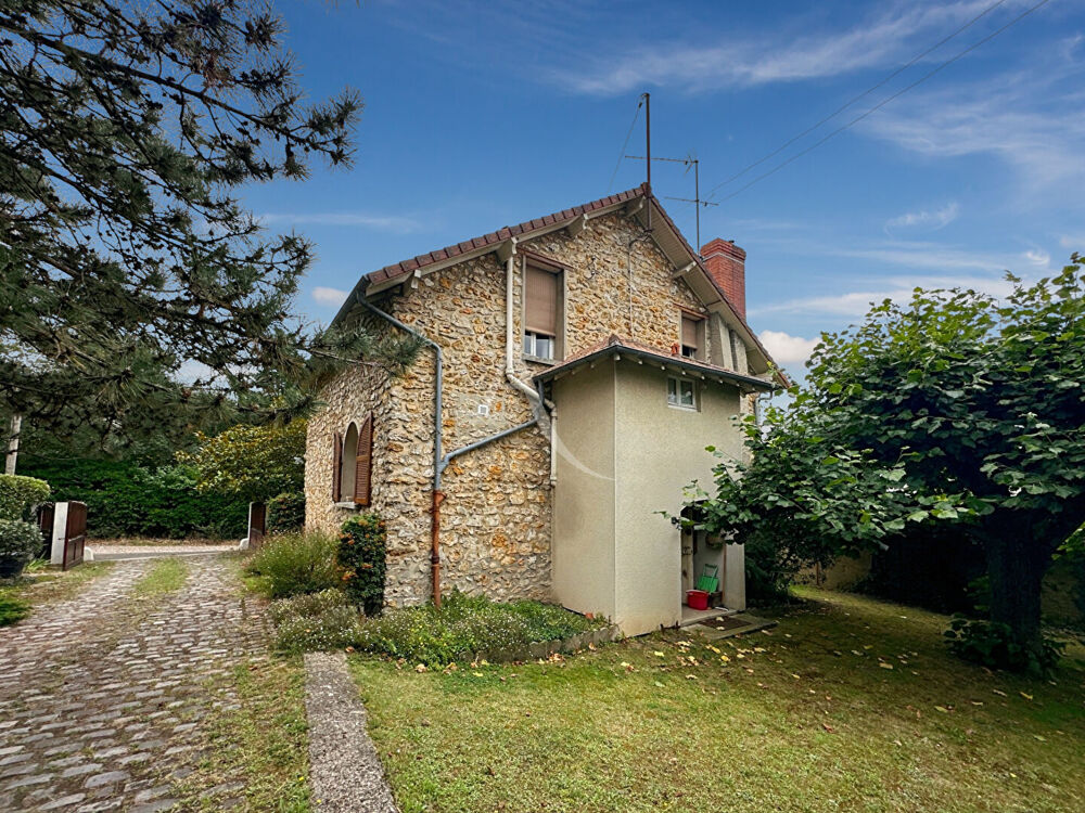 Charmante meulière au calme