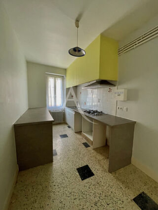  Maison � louer 5 pi�ces 129 m� L isle jourdain