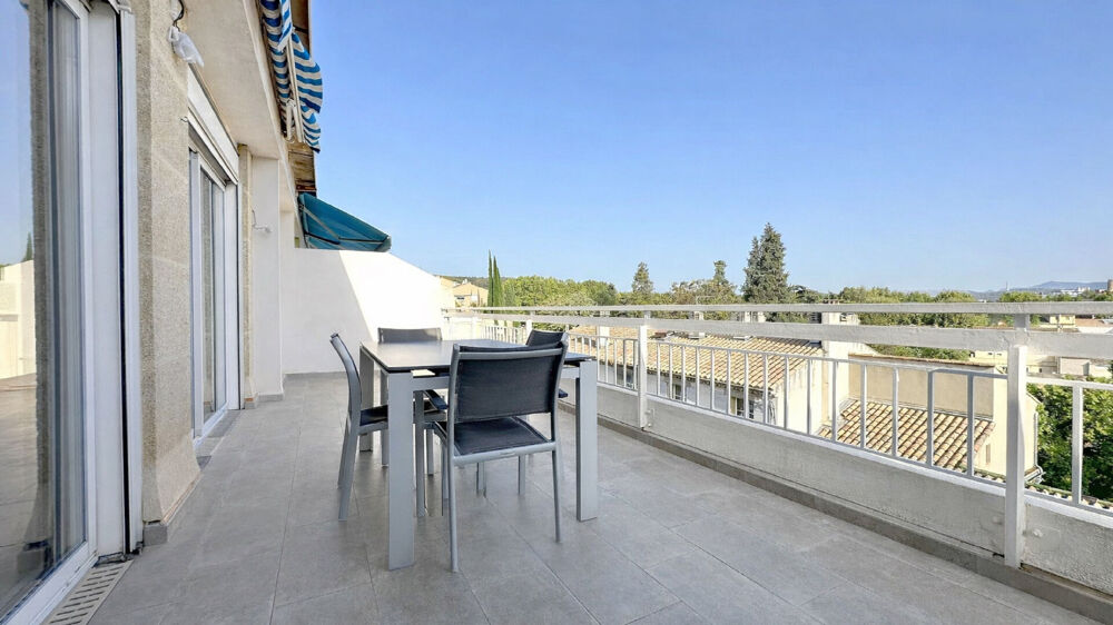 Vente Appartement Appartement  5 pièce(s) 110 m2 Aix en provence