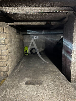  Parking / Garage � louer 