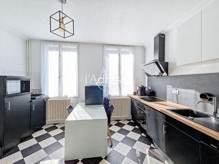  Maison  vendre 8 pices 199 m