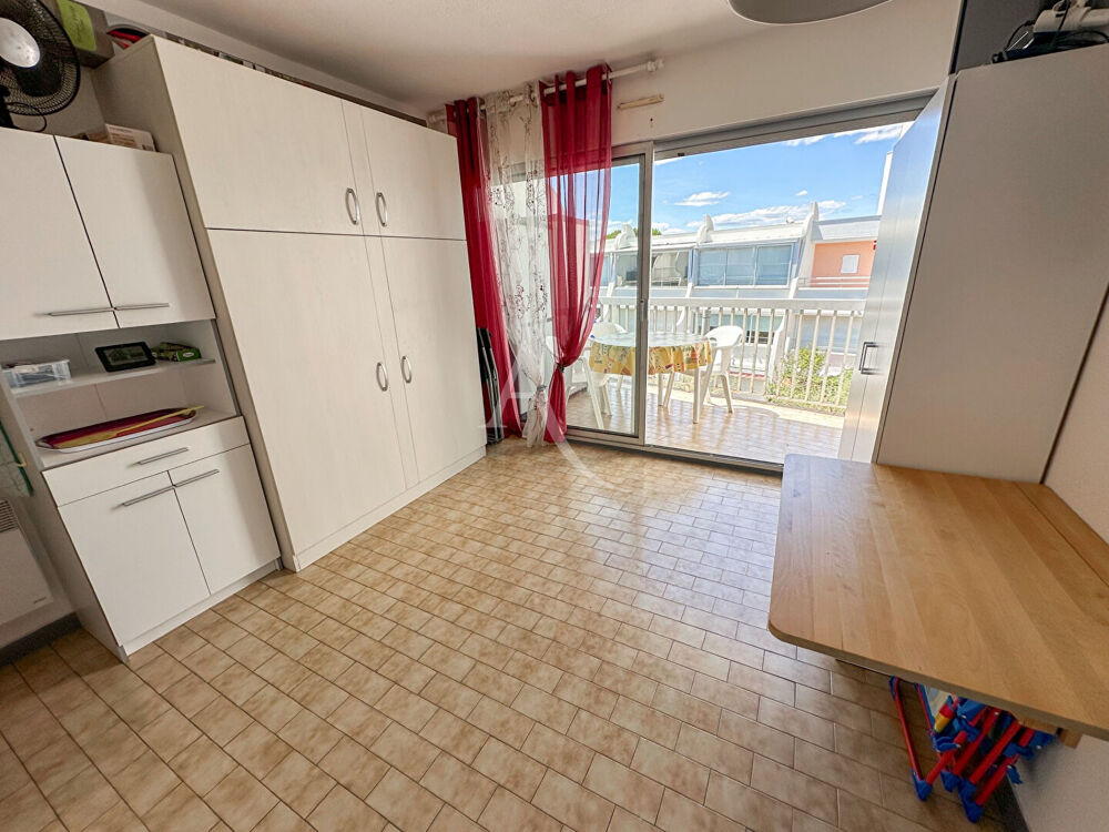 Studio cabine dans résidence avec piscine
