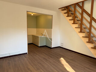  Appartement à louer 3 pièces 49 m²
