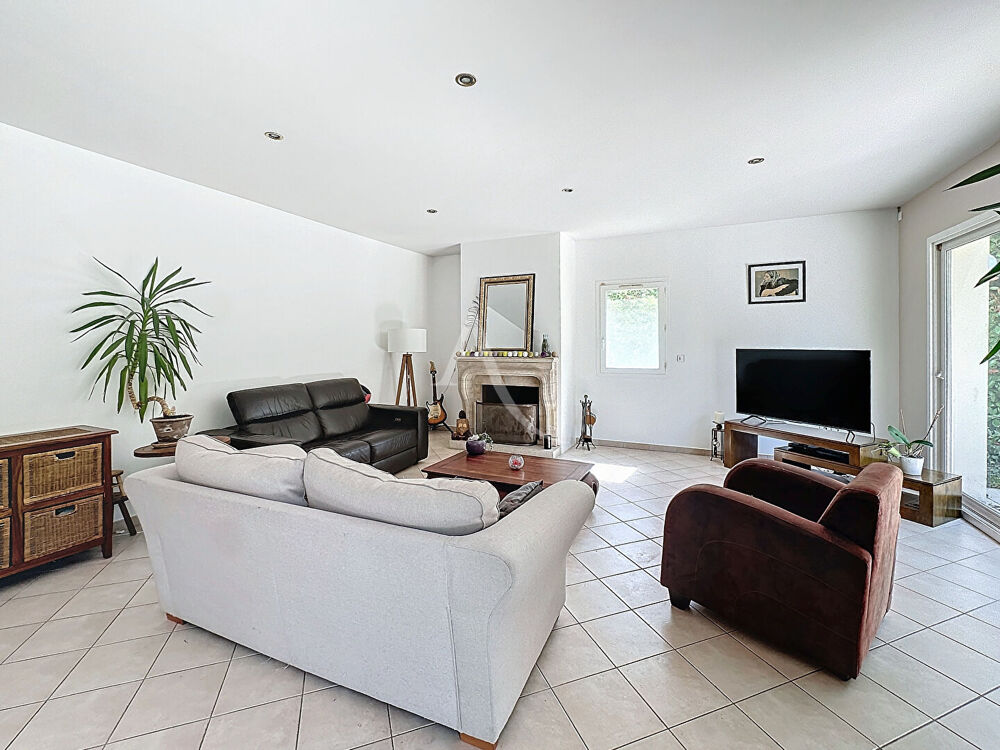 Maison coup de coeur à Mareuil-lès-Meaux - 6 chambres - 240 m2 - jardin de 836 m2 - garage double et nombreux stationnements