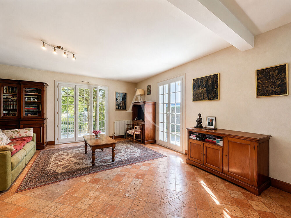 Maison 6 pièces 208 m² · à Bouchemaine · 208 m² · 504 700 €