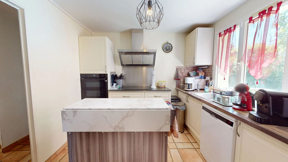 Vente Maison Maison avec piscine au coeur de Fontenay le Vicomte Fontenay le vicomte