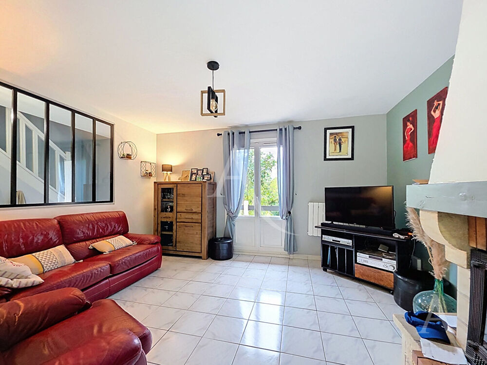 Maison familiales 7 piéces - 5 chambres - jardin - sous-sol - MOISSON à 10 minutes de Bonnieres-sur-Seine