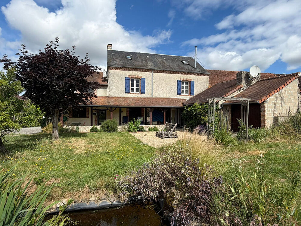 HAUTE VIENNE- Superbe propriété avec gîte, entièrement rénovée avec goût, prête à emménager sans aucun travaux.