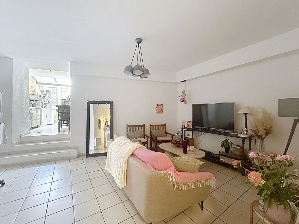 Location Appartement LAMBESC, APPARTEMENT T2 BIS AVEC PETIT EXTERIEUR Lambesc