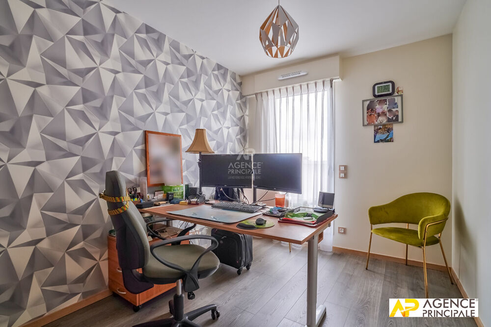 Appartement 6 pièce(s) 125.57 m2 -exclusivite - ascenseur