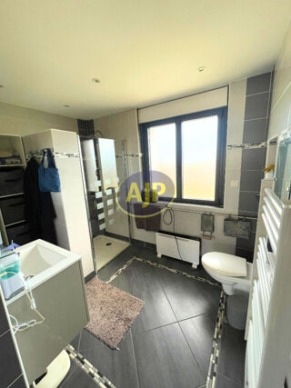  Maison à vendre 7 pièces 166 m²