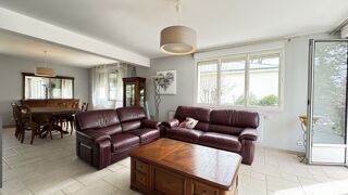  Maison  vendre 10 pices 320 m