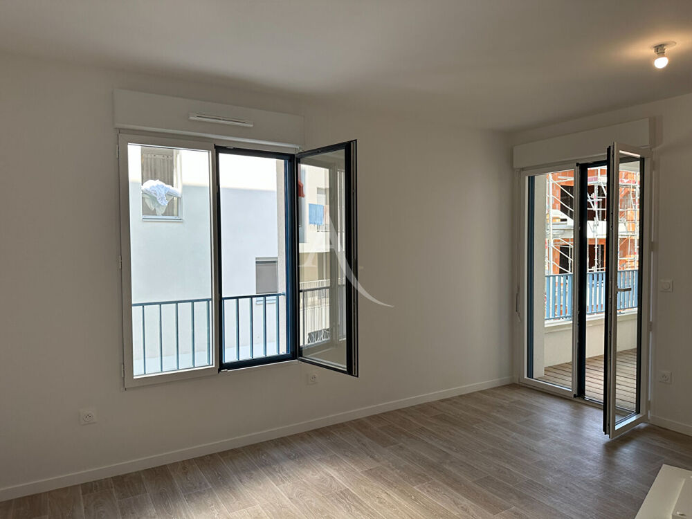 LA ROCHELLE ? À LOUER T2 NEUF DE 45 M² AVEC TERRASSE ET PARKING PRIVATIF
