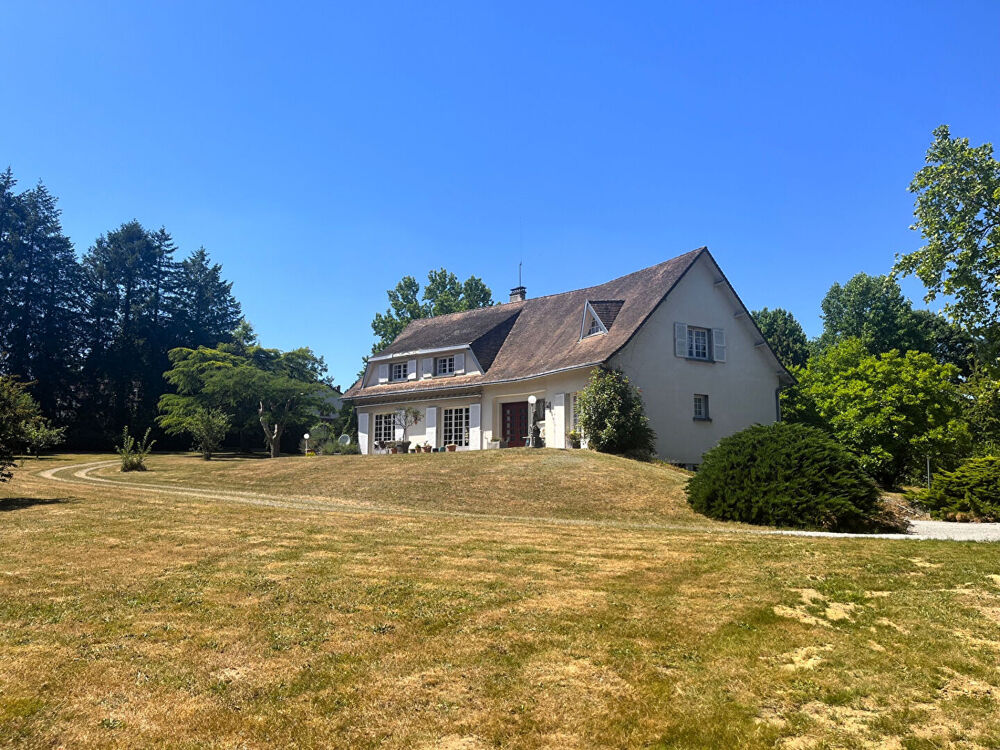 Vente Maison Maison Dournazac 4/5 chambres 2 etangs grand parc Dournazac