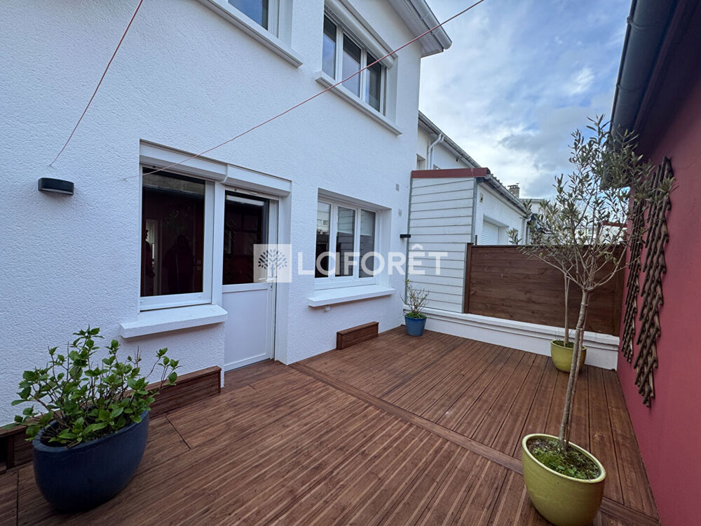 Location Maison Maison Calais Nord - 3 chambres - terrasse et garage Calais