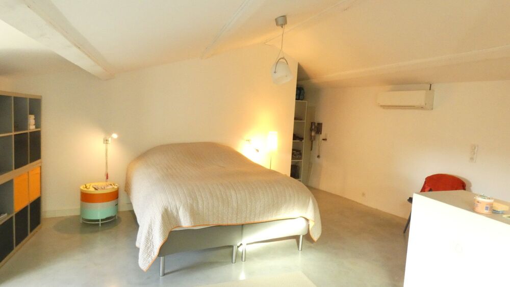 Vente Maison EYRAGUES Maison de village avec terrasse située à deux pas du centre ST REMY de Pce à 5km Eyragues