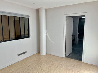  Appartement à louer 8 pièces 190 m²