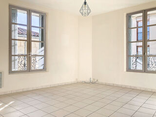  Appartement � louer 2 pi�ces 65 m�