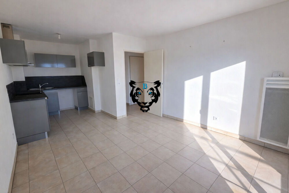 Vente Appartement Appartement T2 avec parking ET PISCINE  - Roquebrune sur Argens Roquebrune sur argens