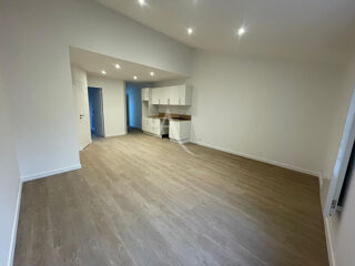  Appartement à louer 3 pièces 60 m²