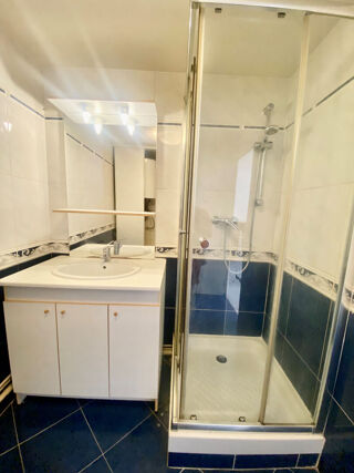  Appartement à louer 1 pièce 35 m²