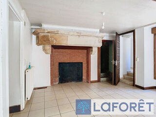  Appartement à louer 3 pièces 102 m²