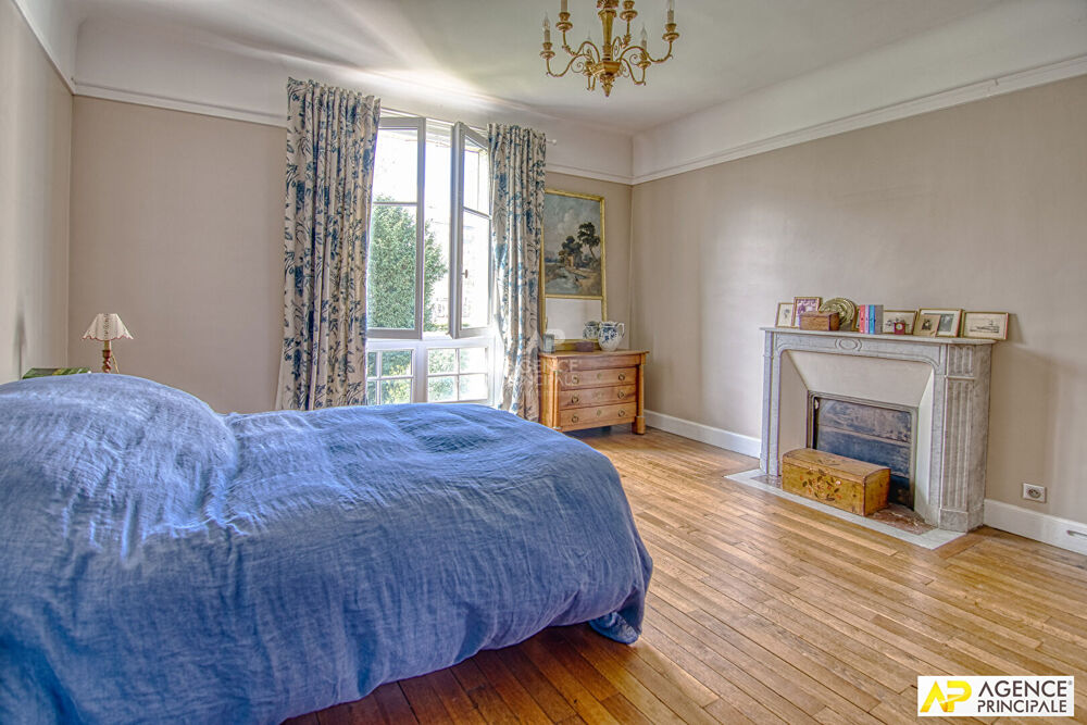 � vendre  Maison Versailles (78000)