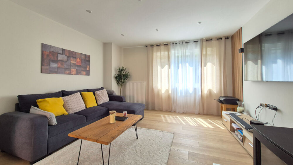 Vente Maison Maison de 103 m² entièrement rénovée, avec jardin et garage. Lys lez lannoy