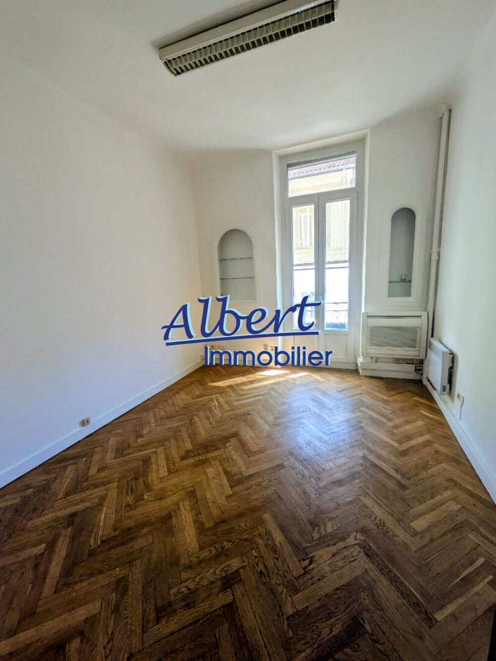   Bureaux Toulon 7 pièce(s) 160.50 m2 Toulon