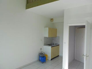 Appartement à louer 1 pièce 35 m²