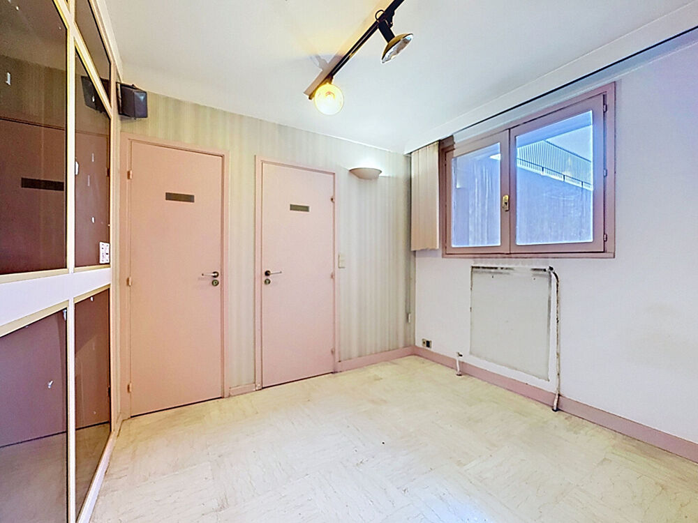   Avignon bd Raspail local professionnel de 64 m2 Avignon