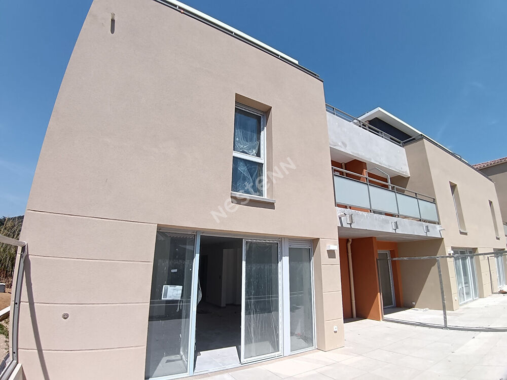Vente Maison Villa T5 en R+2 de 139,50 m² avec 4 terrasses  et 2 places de parking Six fours les plages
