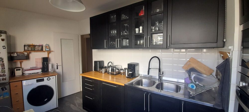 Vente Appartement Appartement  T4 94 m² Balcons Garage Cave Villeurbanne