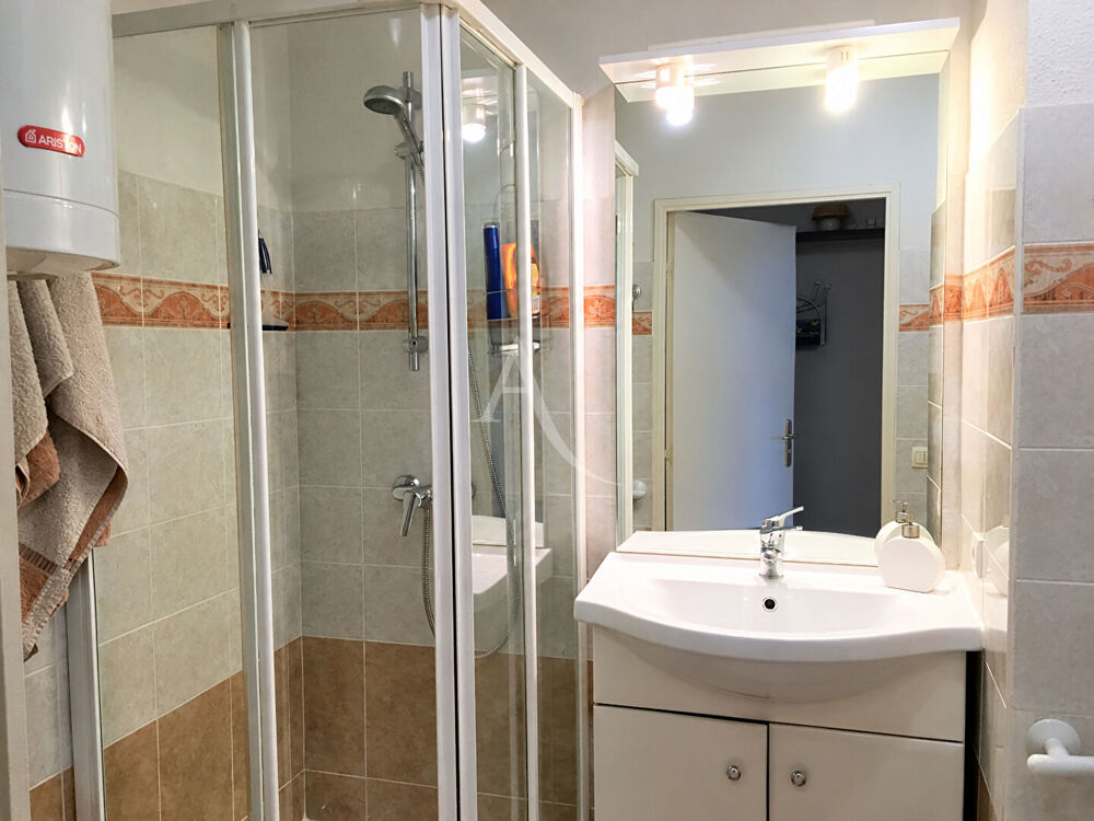 Location Appartement Saint Laurent Du Var , route des Vespins, studio meublé avec terrasse Saint laurent du var