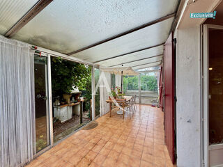 Vente Maison EXCLUSIVITÉ - PÉROLS - MAISON - PLAIN-PIED - PISCINE ET JARDIN -  TERRAIN D'ANGLE DE 450 M² ENVIRON - TRAVAUX À PRÉVOIR. Perols